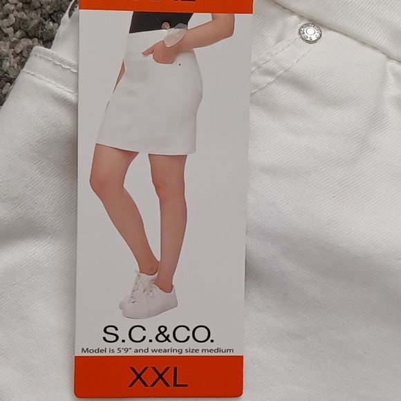 S.C. CO. Denim Skort - Picture 2 of 12